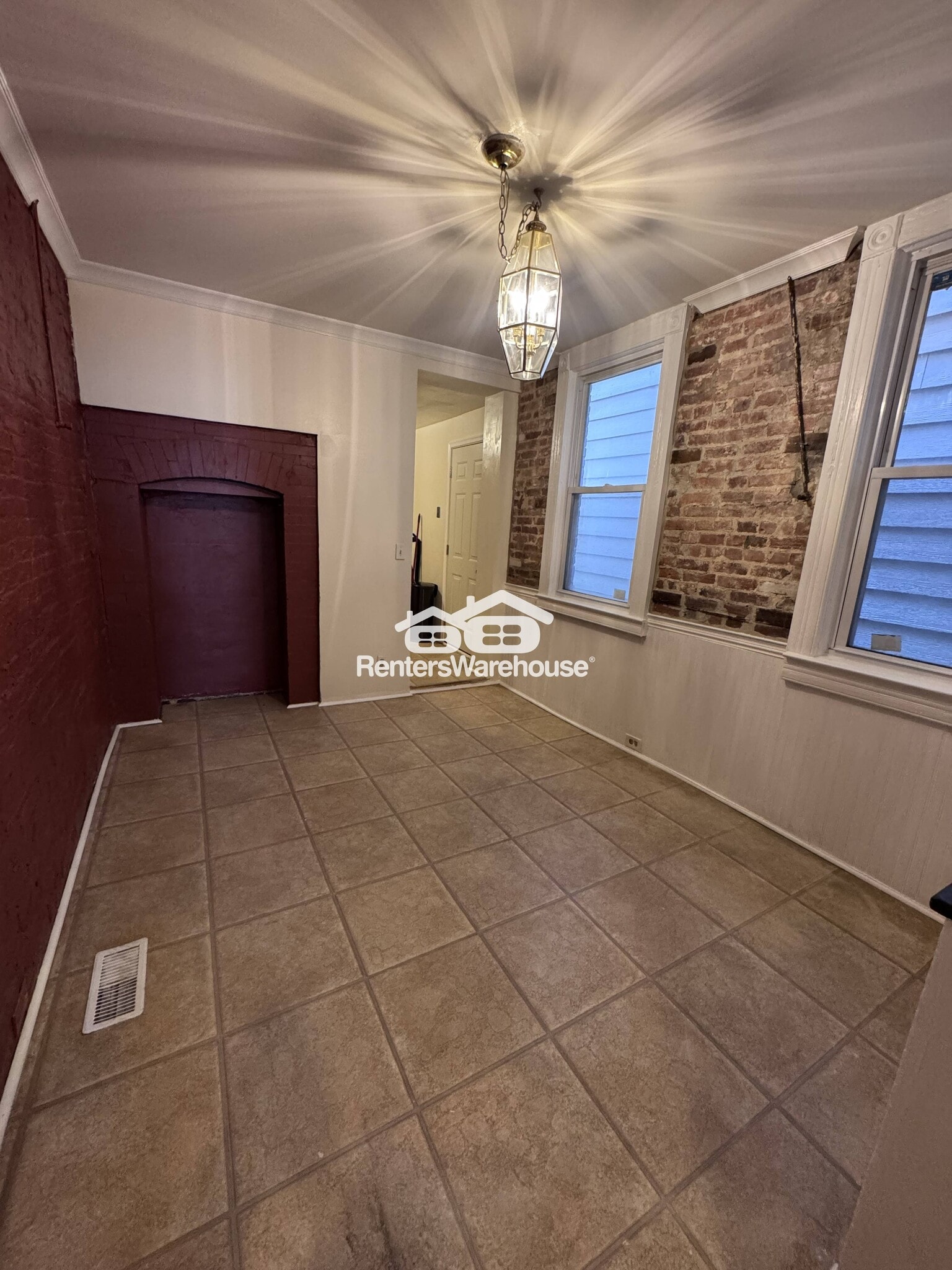 Building Photo - 1802 Gough St