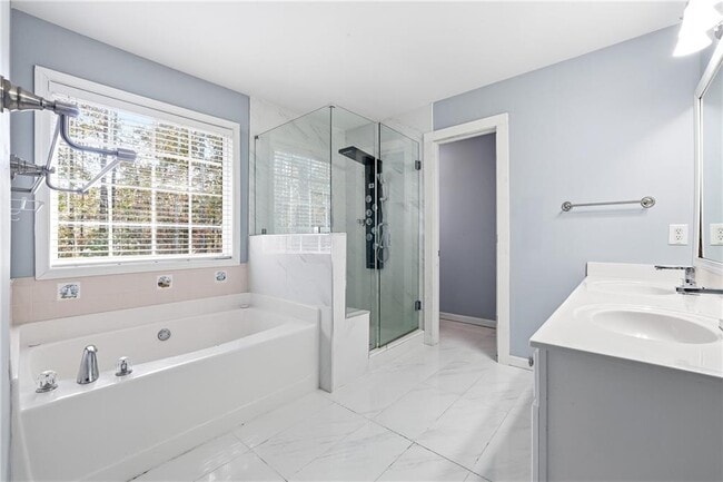 Building Photo - 5440 Village View Ln SW