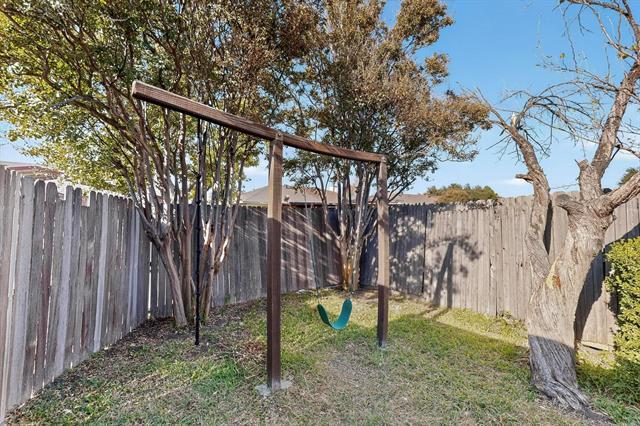 Building Photo - 2305 Jamie Dr