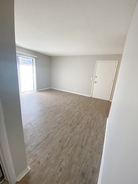 A1 - Bellevue Hills Apartment Homes