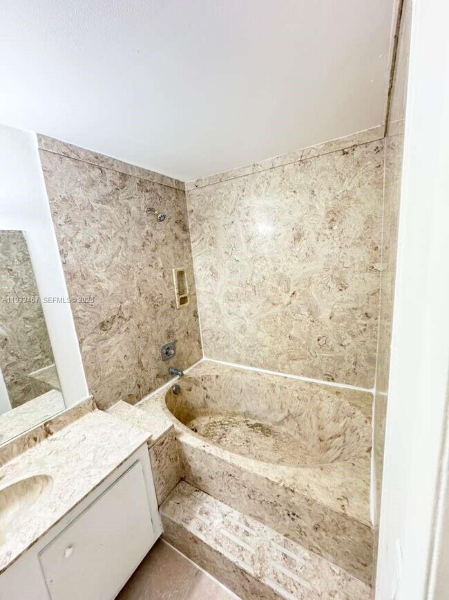 Building Photo - 31 Crossings Cir