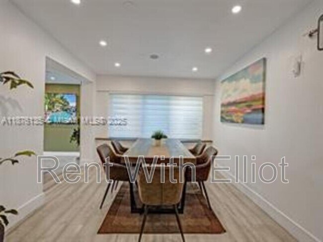 Building Photo - 3291 SW 44th St