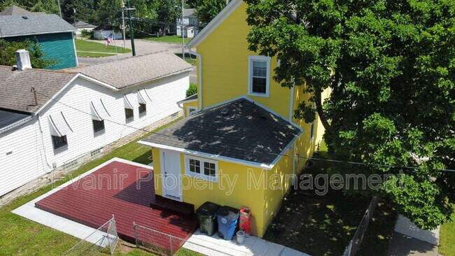 Building Photo - 305 Wyoming St