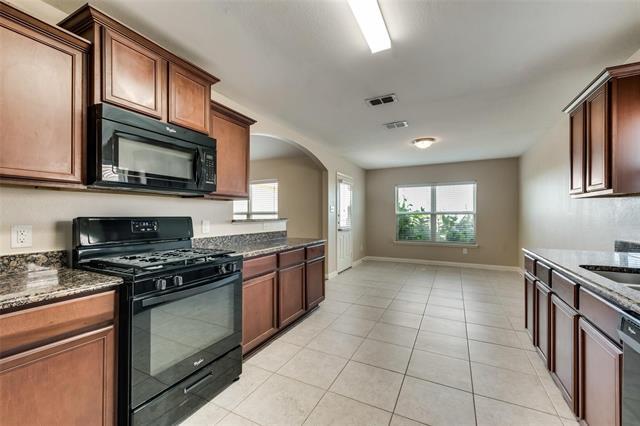 Building Photo - 2106 Bluebell Dr