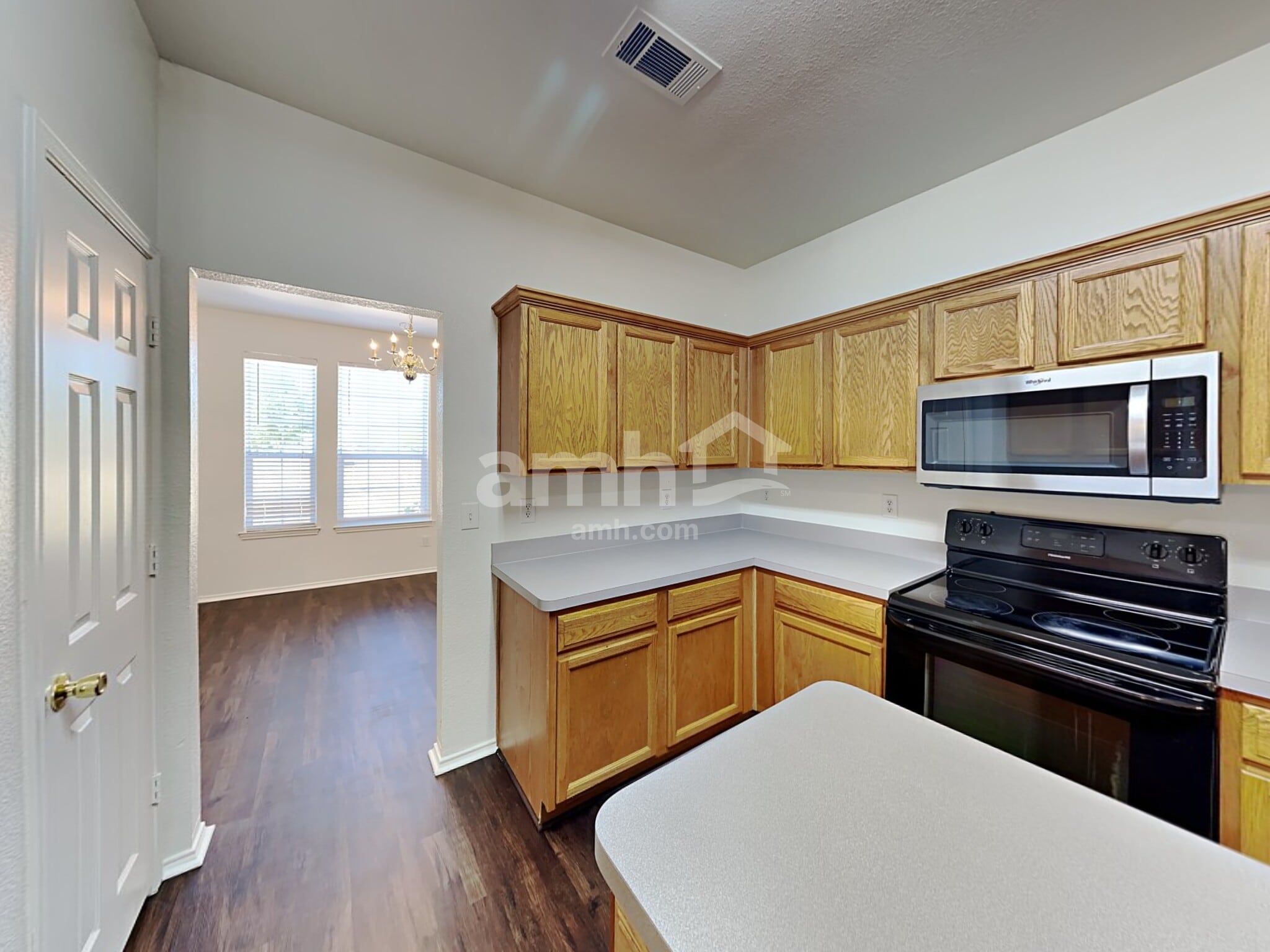 Building Photo - 202 Bob White Dr