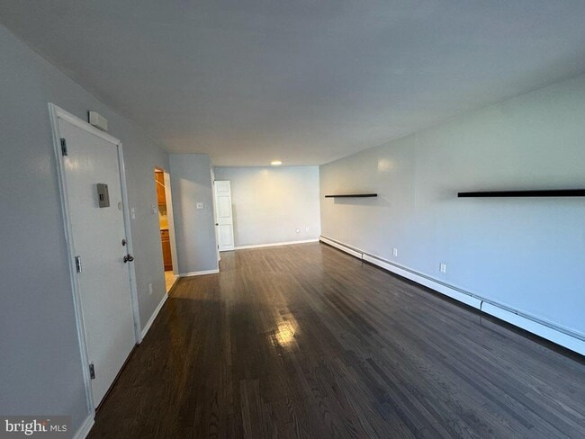 Building Photo - 602 Yeadon Ave