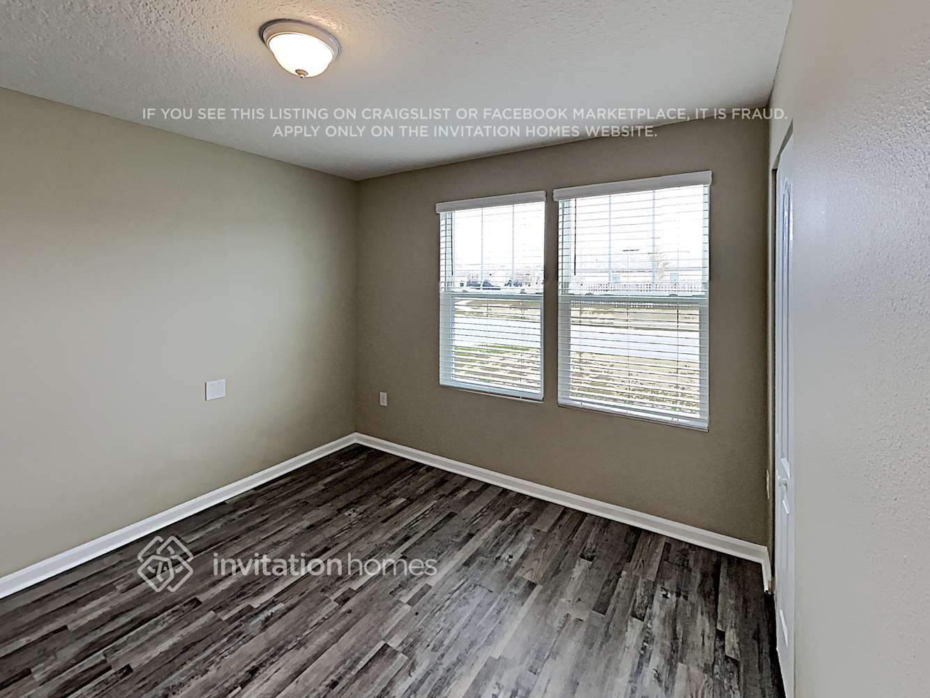Building Photo - 2136 Pebble Point Dr