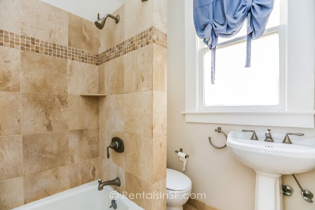 Building Photo - 360 Locust St