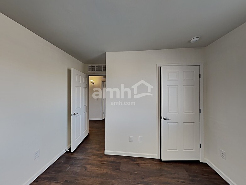 Building Photo - 6426 E Boldin Dr