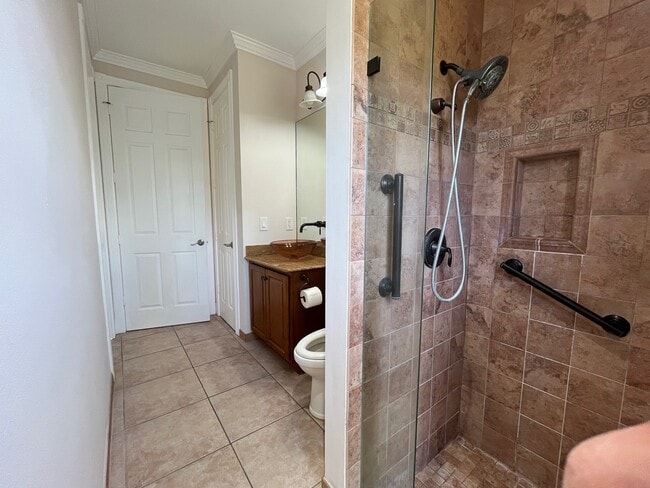 Building Photo - 207 Banyanwood Point