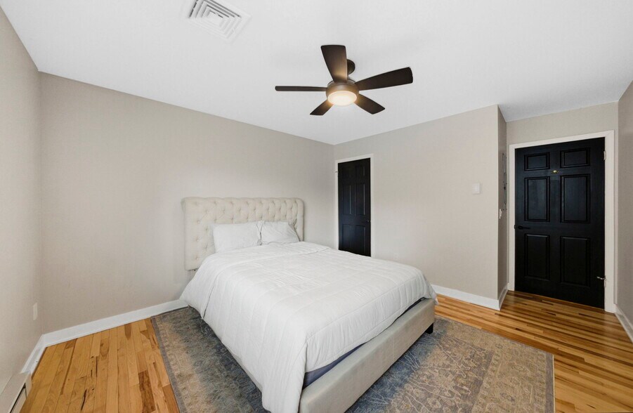 Building Photo - 160 Overlook Dr