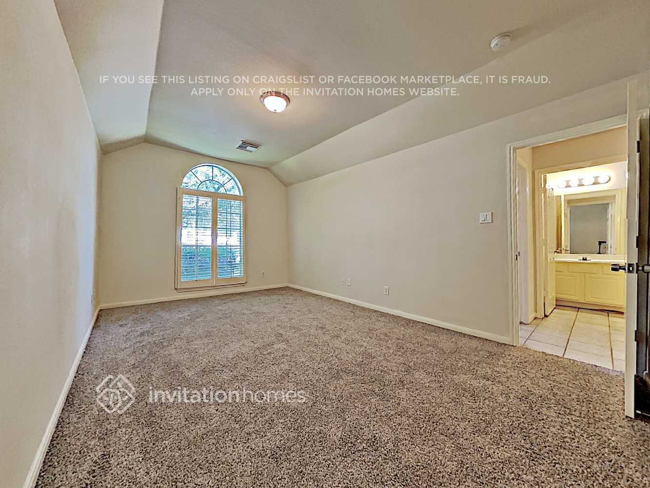 Building Photo - 3314 E Cedar Hollow Dr