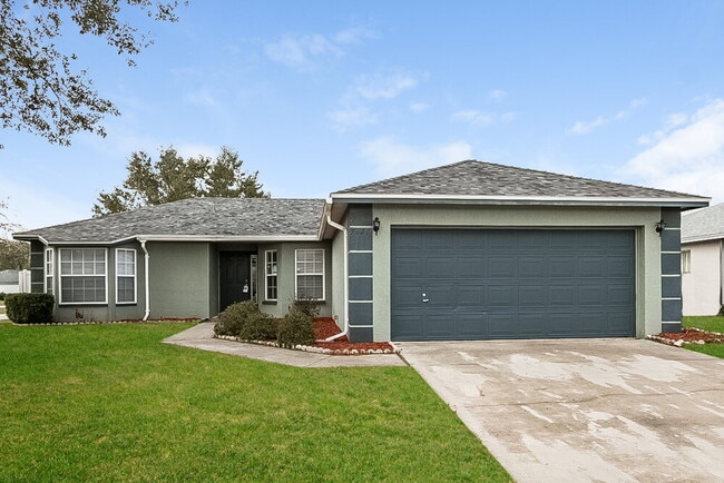 Building Photo - 7421 Briarbay Loop