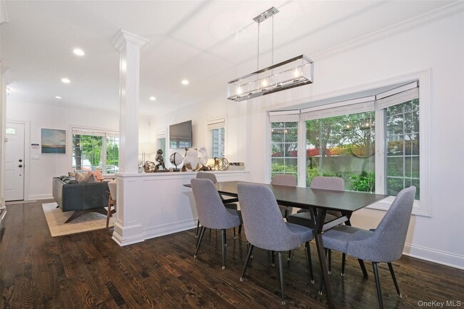 Building Photo - 23 Cedar Pl