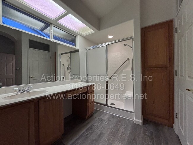 Building Photo - Single Story in Sun City 55+ Community - Access to all Amenities Included - Low Maintenance Yards!