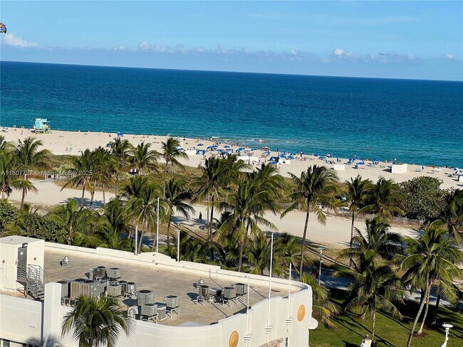 Building Photo - 1255 Collins Ave