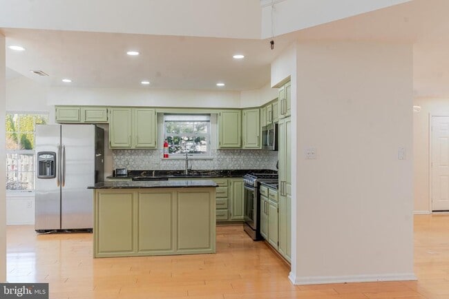 Building Photo - 21 Stokes Rd