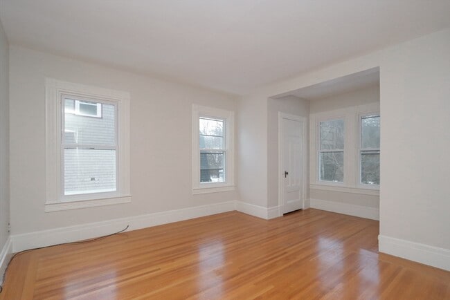 Building Photo - 61 Washington Rd