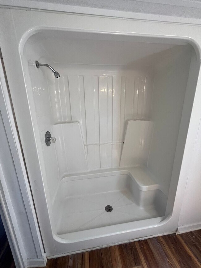 Building Photo - 5 Water Oak Ln