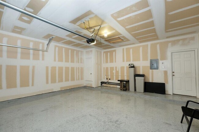 Building Photo - 1244 Yellow Iris Rd