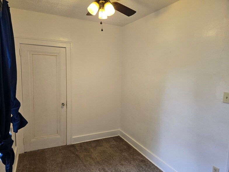 3rd Bedroom - 523 Castle Shannon Blvd