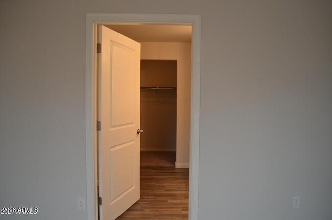 Building Photo - 2367 Oakmont Ln
