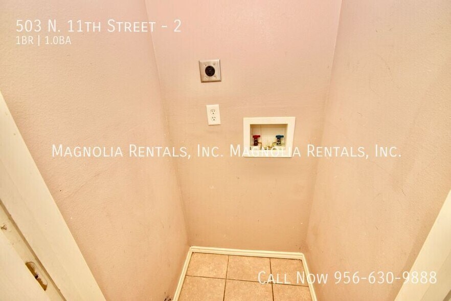 Building Photo - 503 N 11th St