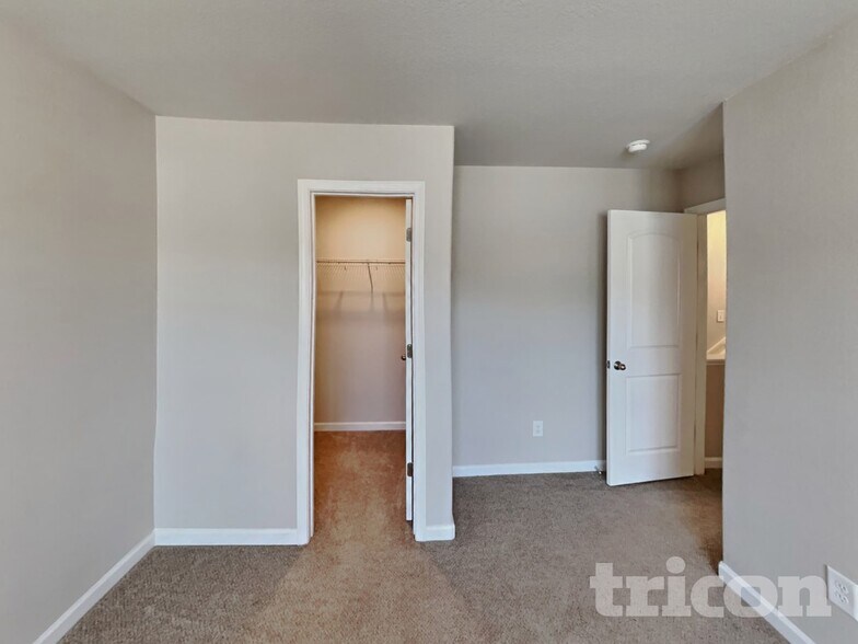 Building Photo - 232 Rustling Way