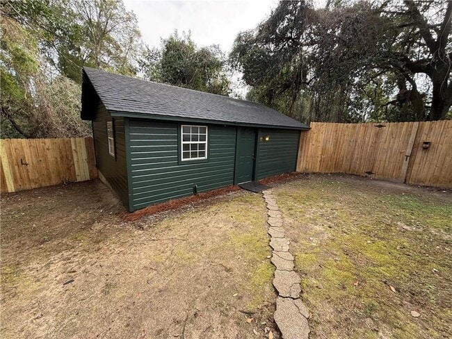 Building Photo - 126 Batre Ln