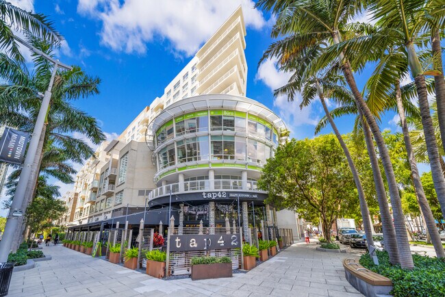 Building Photo - 3250 NE 1st Ave