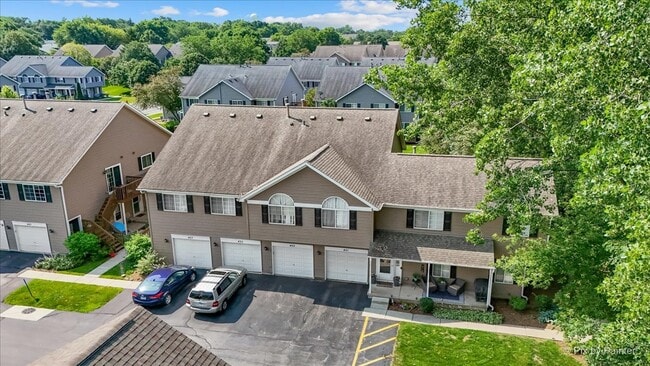 Building Photo - 453 Village Creek Dr