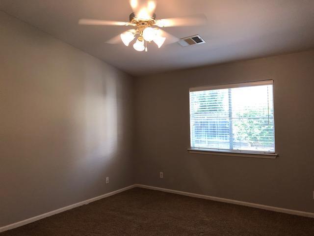 Building Photo - 524 W Russell Ave