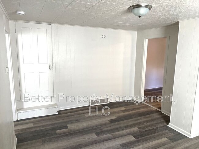 Building Photo - 316 E Pine St.