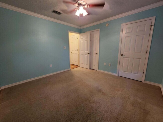 Building Photo - 2359 Heritage Cir