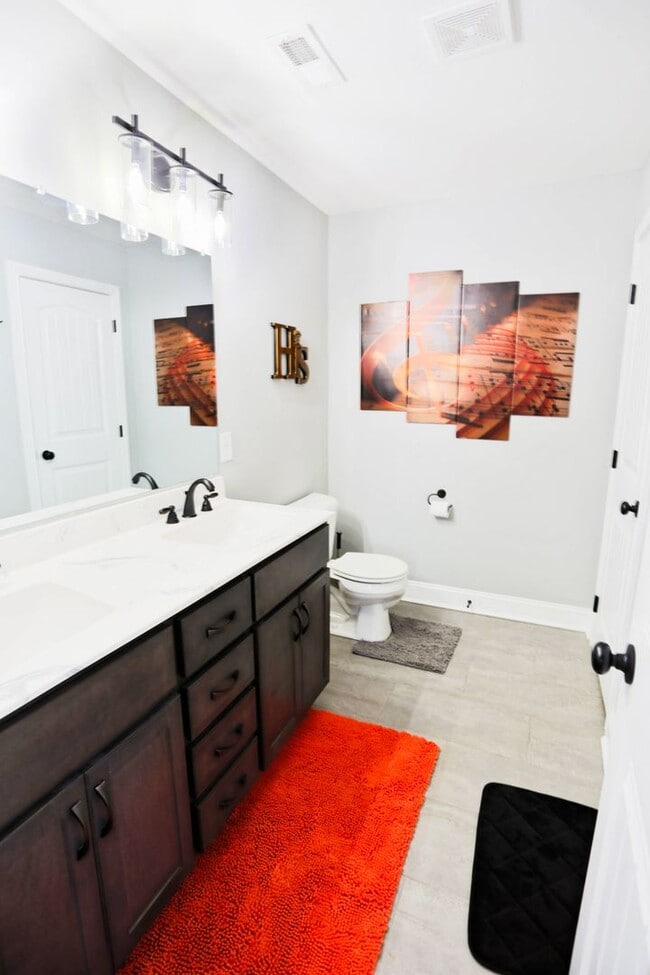 Building Photo - 1147 Eagles Nest Ln
