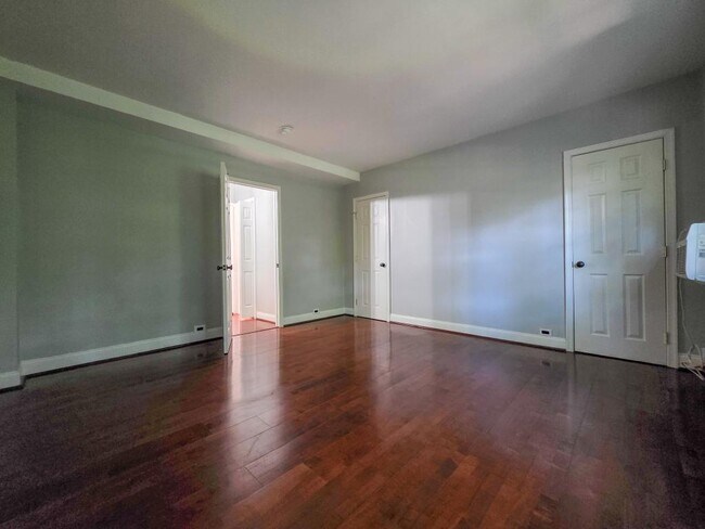 Building Photo - 3710 Gunston Rd