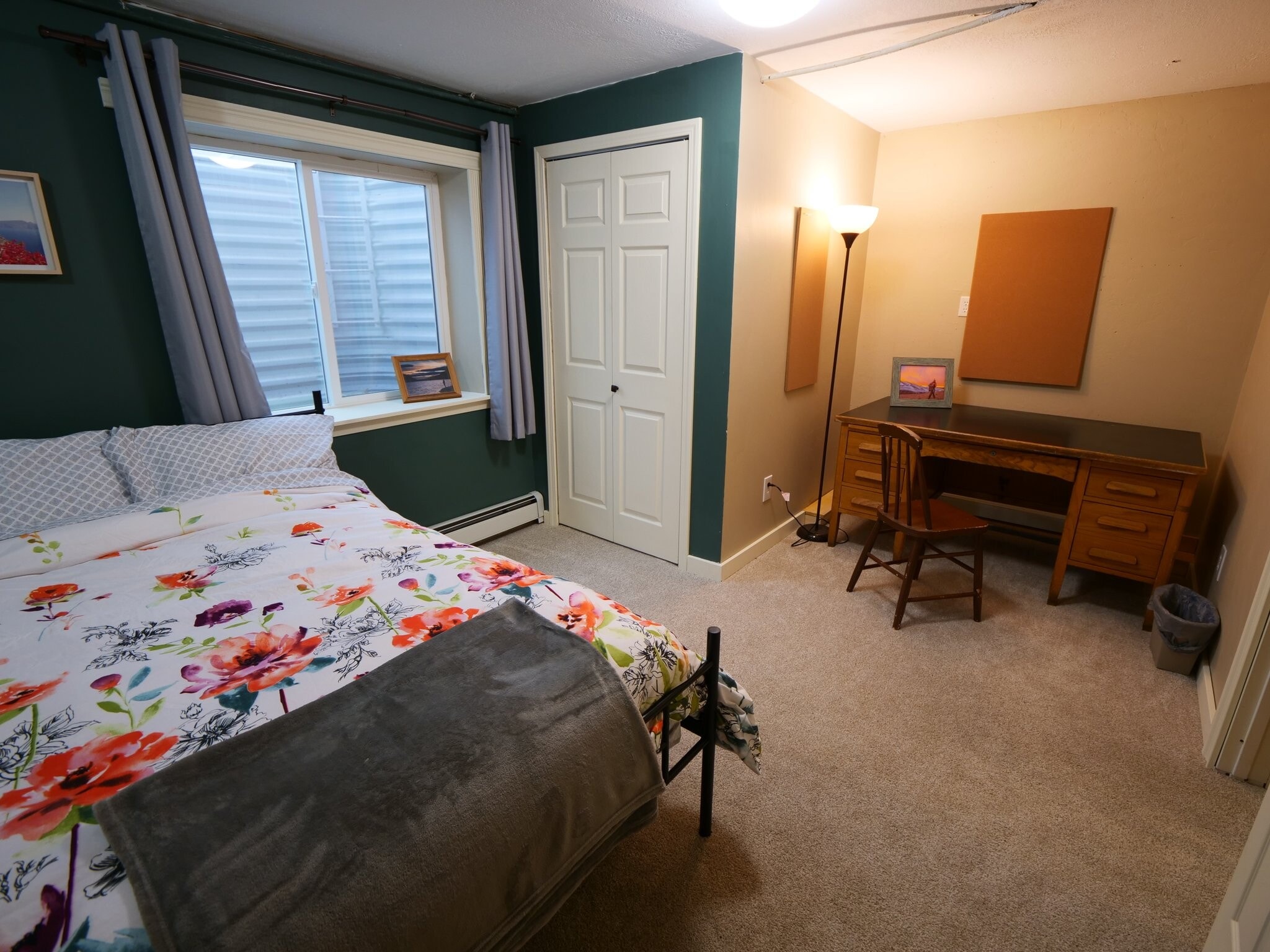 Building Photo - 819 12th Ave