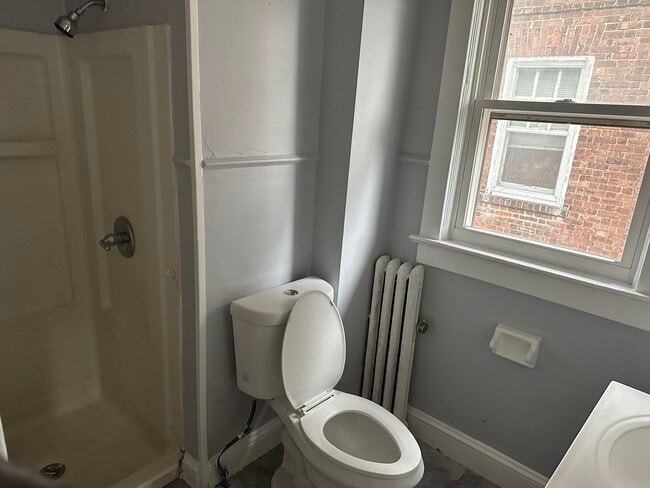 Building Photo - 318 Ardmore Ave