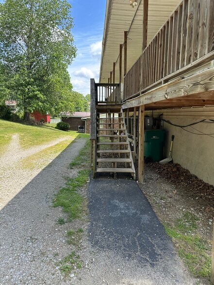 Building Photo - 5149 Teays Valley Rd
