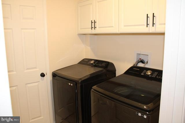 Building Photo - 775 DRIVE