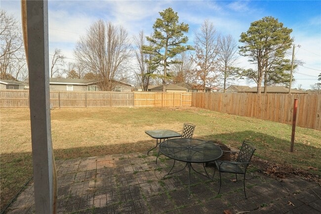 Building Photo - 804 NW 8 St