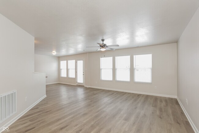 Building Photo - 2415 Cabin Hill Rd