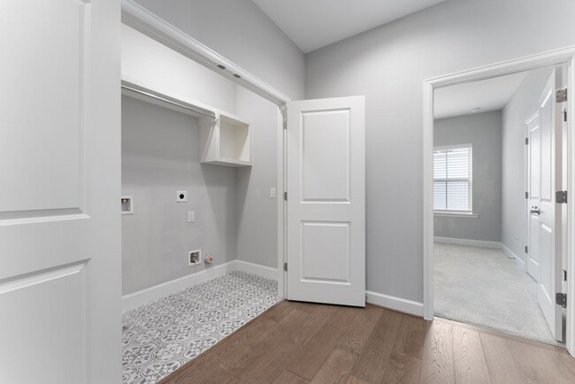 Building Photo - 114 Magnolia Green St