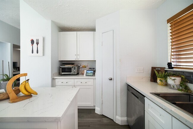 Building Photo - 13139 Vista Oro Dr