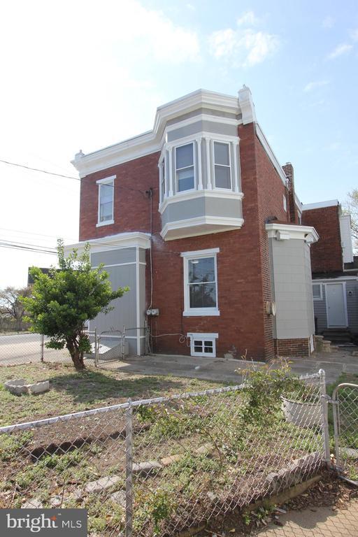 Building Photo - 101 S Brown St