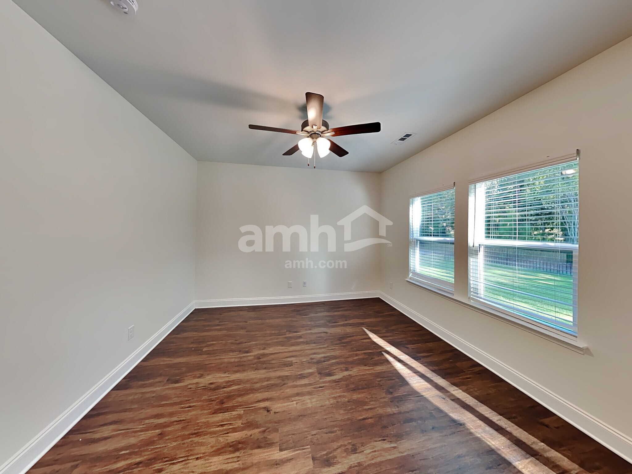Building Photo - 5932 Hagar Vly Dr