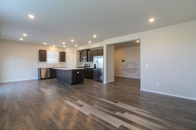 Building Photo - 7982 Ranchland Ln