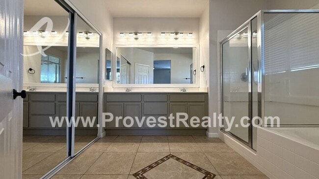 Building Photo - 9115 Honeysuckle Ave