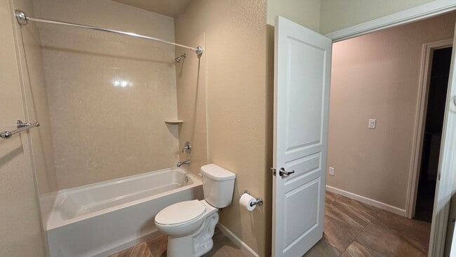 Building Photo - Single Story Del Webb Home!