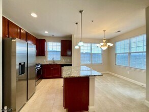 Building Photo - 3310 Ramapo Ct